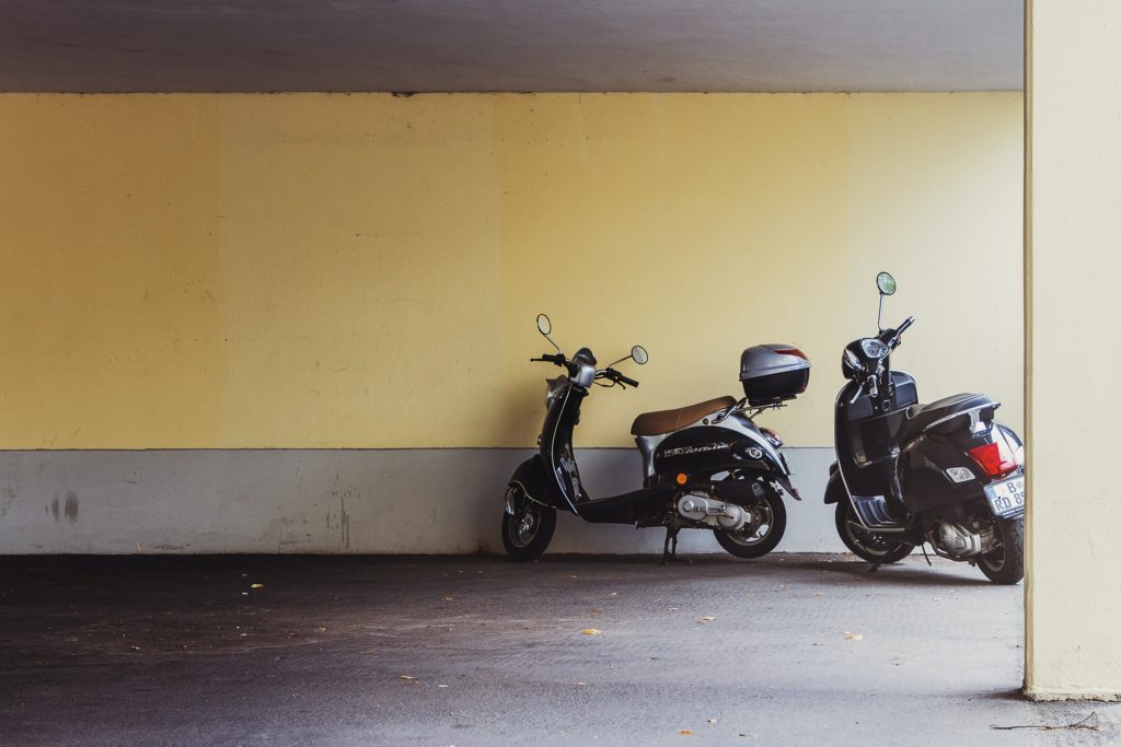 parking moto paris